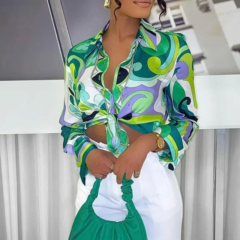 2025 الخريف النمط الأوروبي والأمريكي المرأة الجديدة المطبوعة مزاجه قميص تنورة قصيرة نمط الشارع بدلة على الموضة غير رسمية