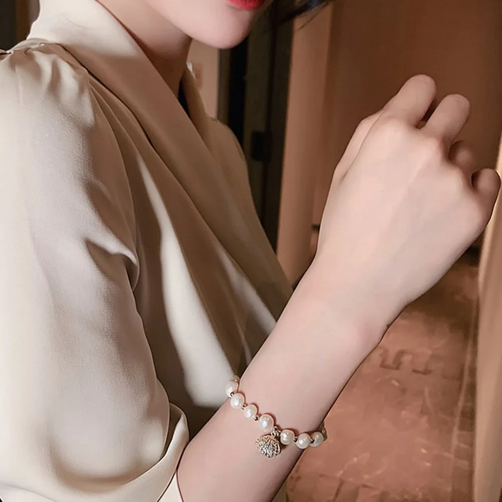 

Wrist Jewelry Pearl Bracelet Shell Anklet Women Wearing Bangle Bracelets Wristband