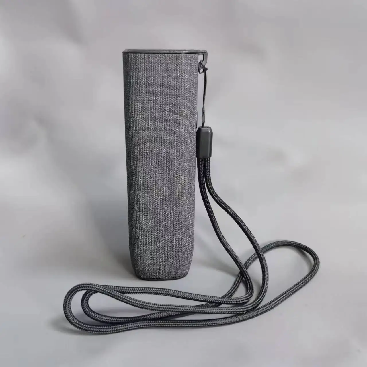 حافظة ناعمة بلون سادة من مادة جلد البولي يوريثان لهاتف IQOS ILUMA ONE