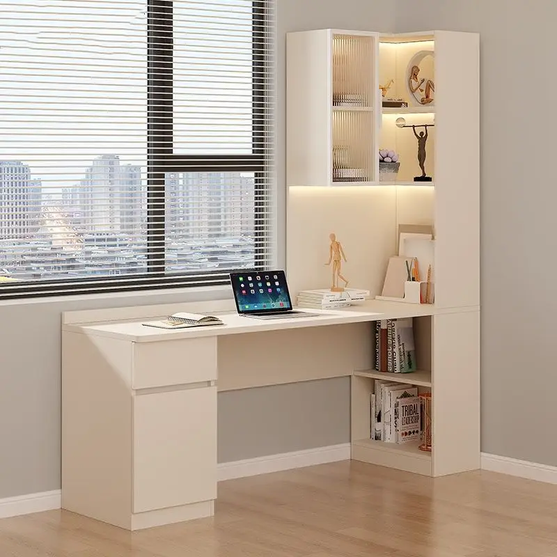 Proste kremowe biurko narożne