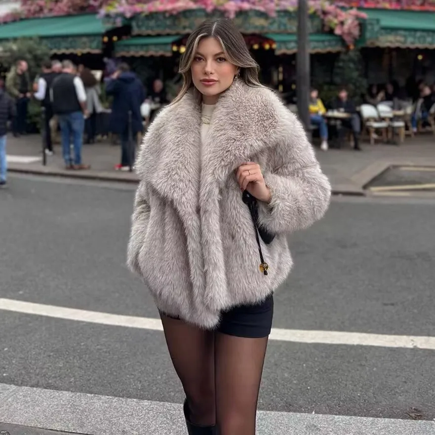 

BSK&TRAF Women's 2025 New Environmentally Friendly Faux Fur Fur Lapel Jacket High-end Loose Warm Fashionable Slim Jacket