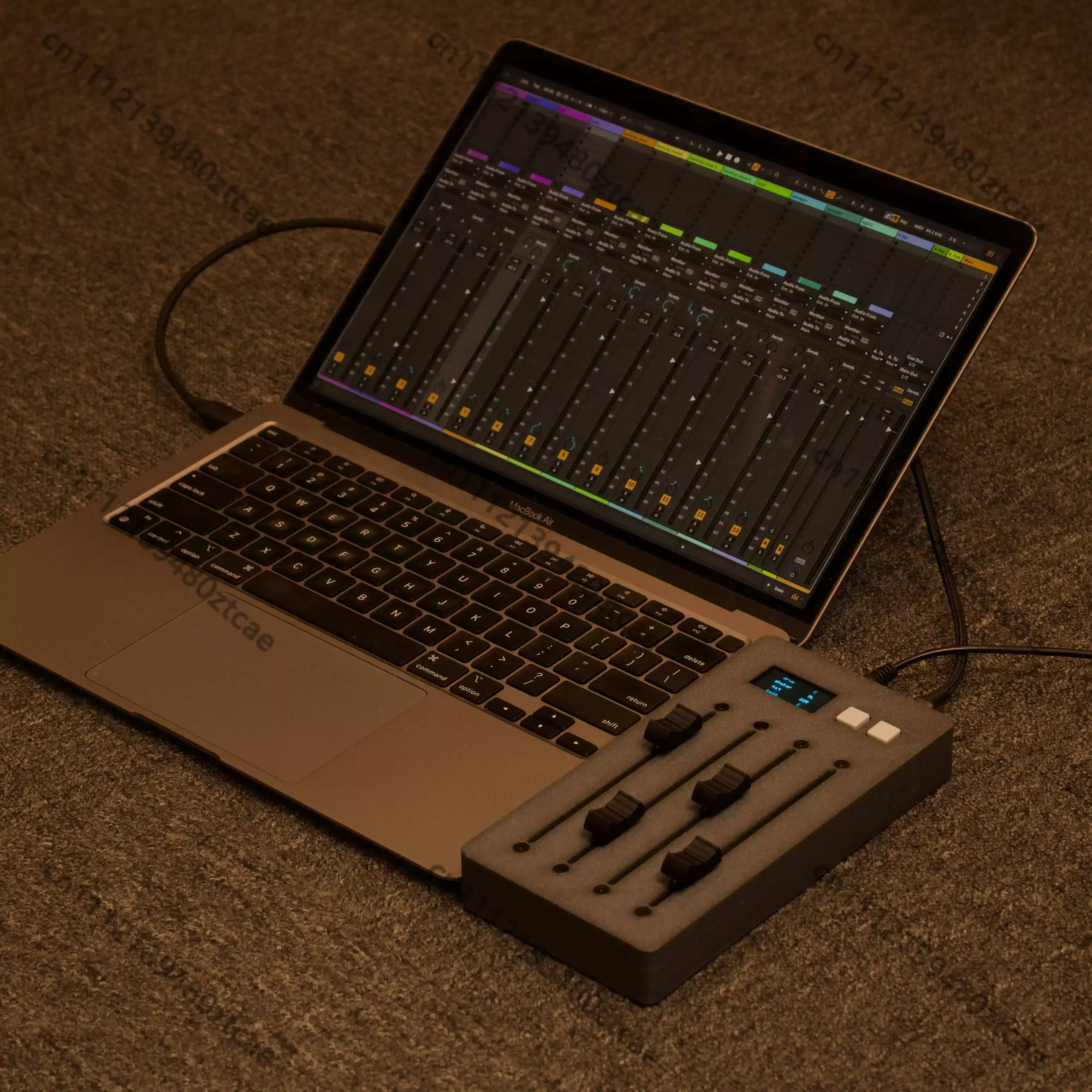 4 Track Motorized Fader MIDI Mixer Controller Volume Auto CC Expression Envelope DAW Audio Mix Production Tool