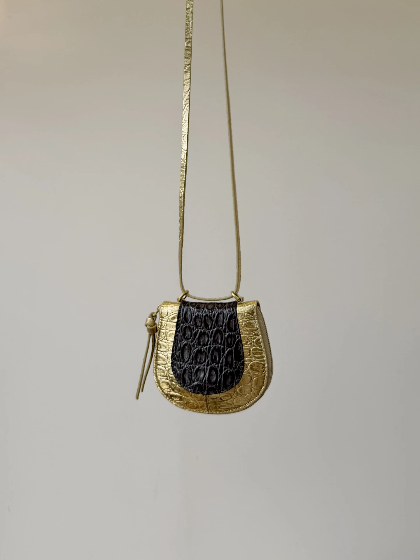 casual-style-snake-skin-pattern-patchwork-shaped-coin-purse-crossbody-bag-leather-material-unisex-daily-use-zipper-closure