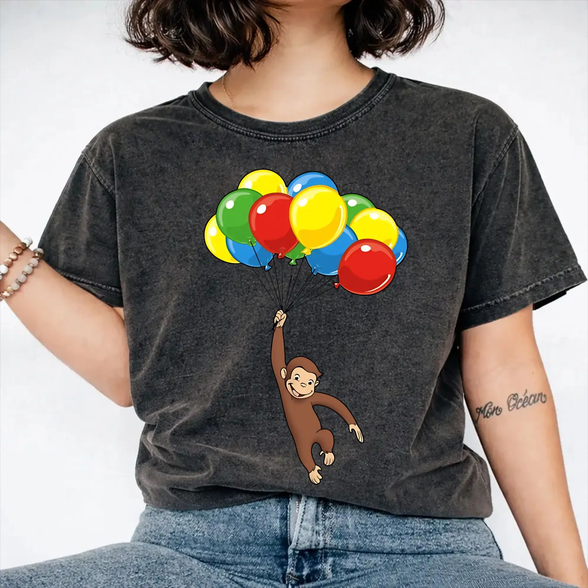 Harajuku Washed Shirts Curious George balloons  Outfit Retro T Shirt Oversize  Streetwear Short Sleeve Printed Tees