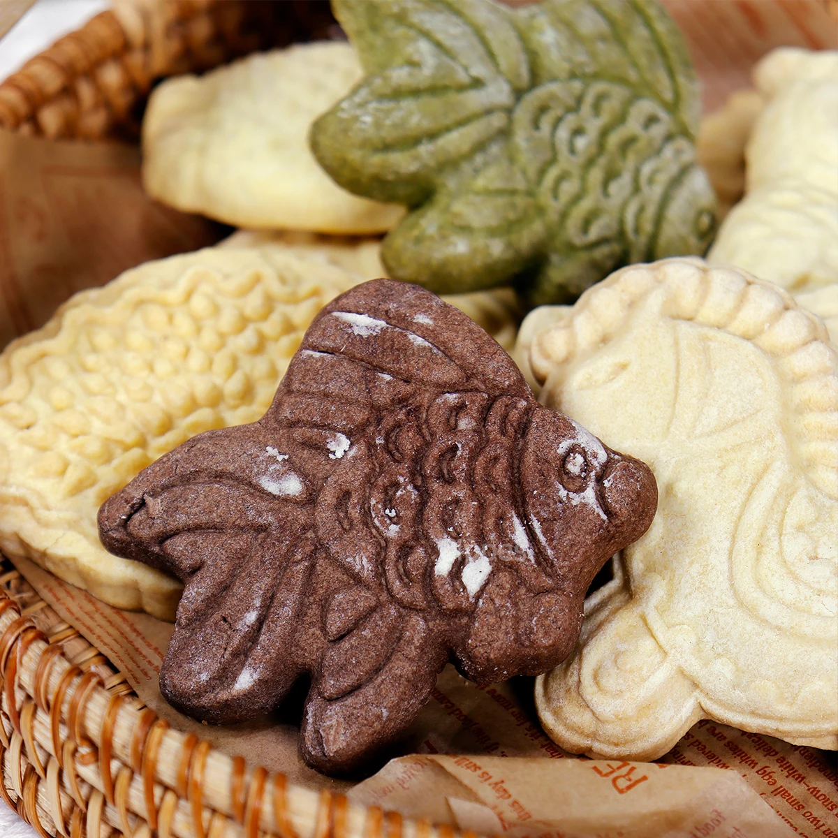1PC Christmas Wooden Cookie Mold, Animals Patterns, 3D Carved Embossed Biscuit Cutter Moulds, Bird, Bear, Tiger, Horse, Squirrel