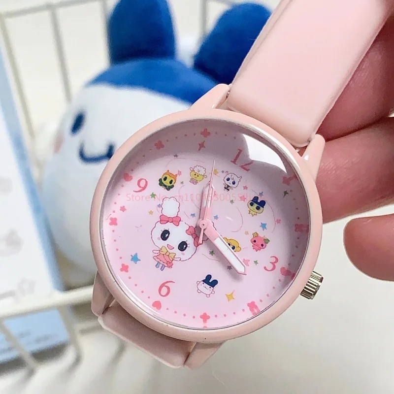 신제품 입고 만화 귀여운 실리콘 시계 시리즈 높은 미적 가치 서프라이즈 생일 선물 타마고치 애니메이션 주변기기