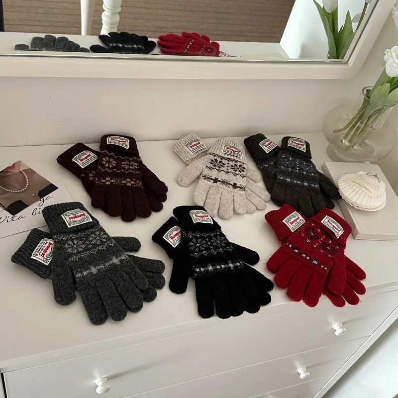 Ensemble trois pièces pour femmes, écharpe, chapeau, gants, à la mode et polyvalent, nouvelle combinaison chaude de cyclisme, automne et hiver