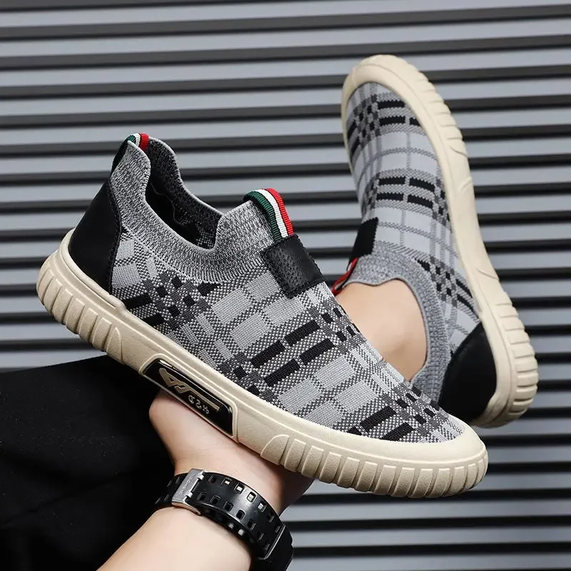 Summer New In Casual Shoes for Men Breathable Sneakers Cheap Liquidation Footwear Offer Retro High Quality Fashion 2024 Man Shoe