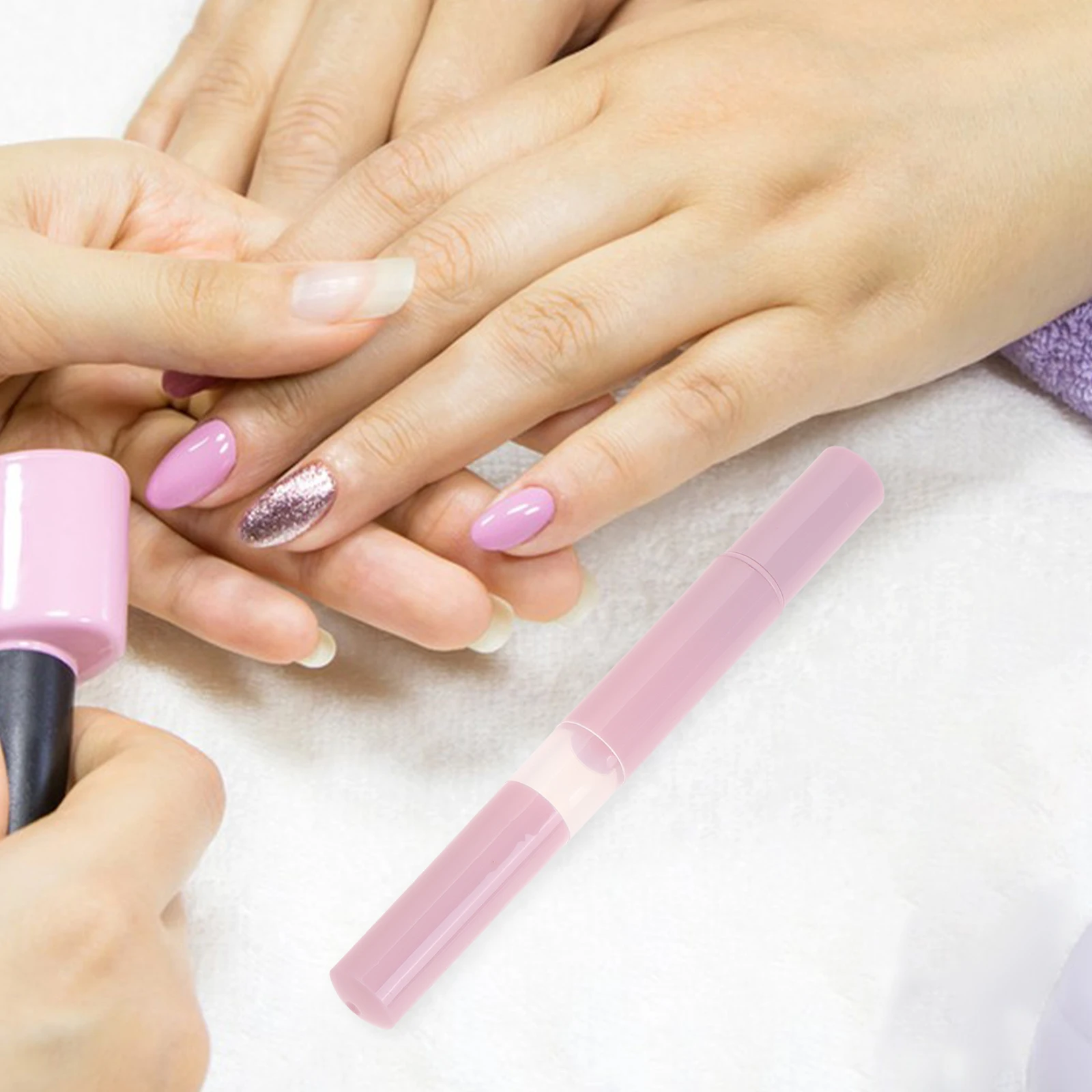 

4pcs Refillable Lip Gloss Container Eyelash Growth Liquid Dispenser Twist Pen for Nail Oil Skincare Essential Oils