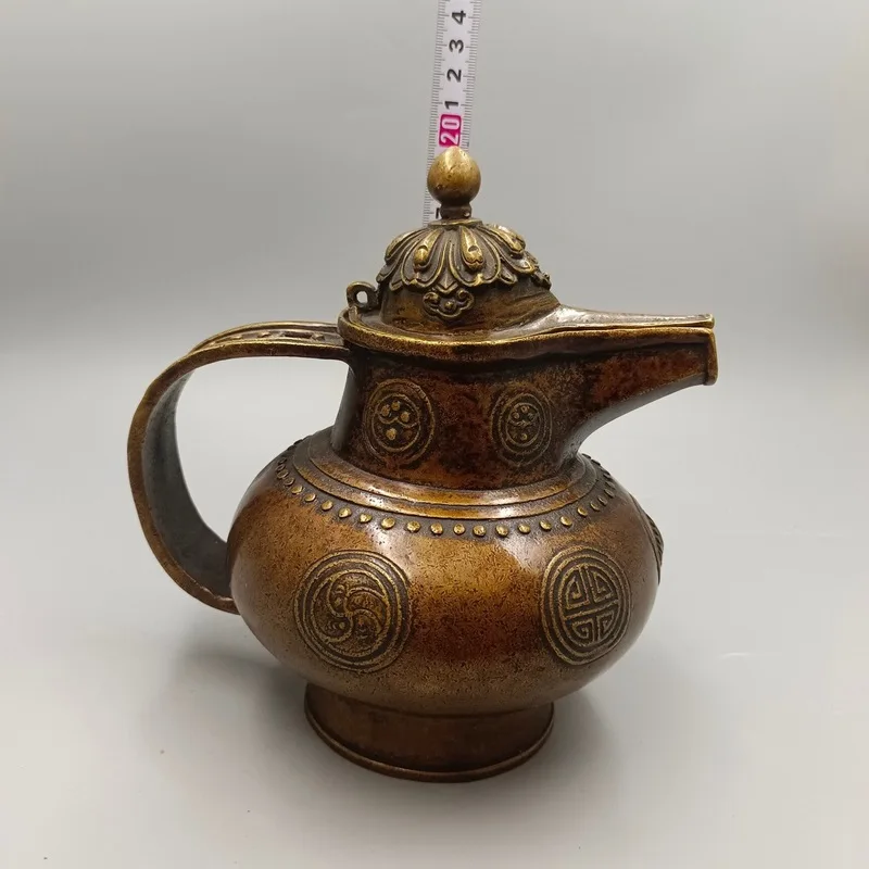 Long-spout pearl hidden pot wine flask, antique copperware collection, copper decorative piece, home decoration craft