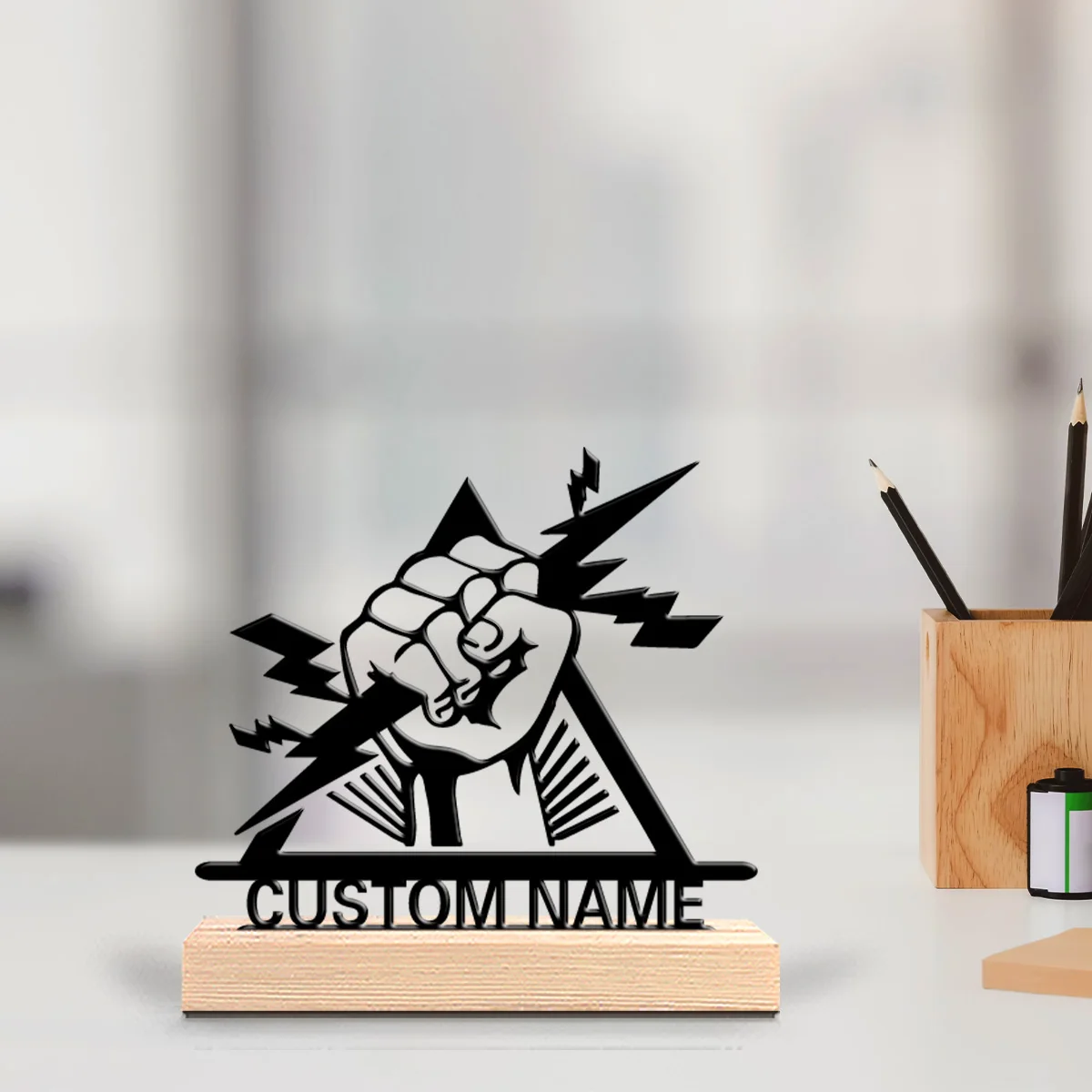 1pc Fashion Personalized Custom Electrical Engineer Metal Statue Metal Art With Wooden Base With A Male Theme Desktop Decoration