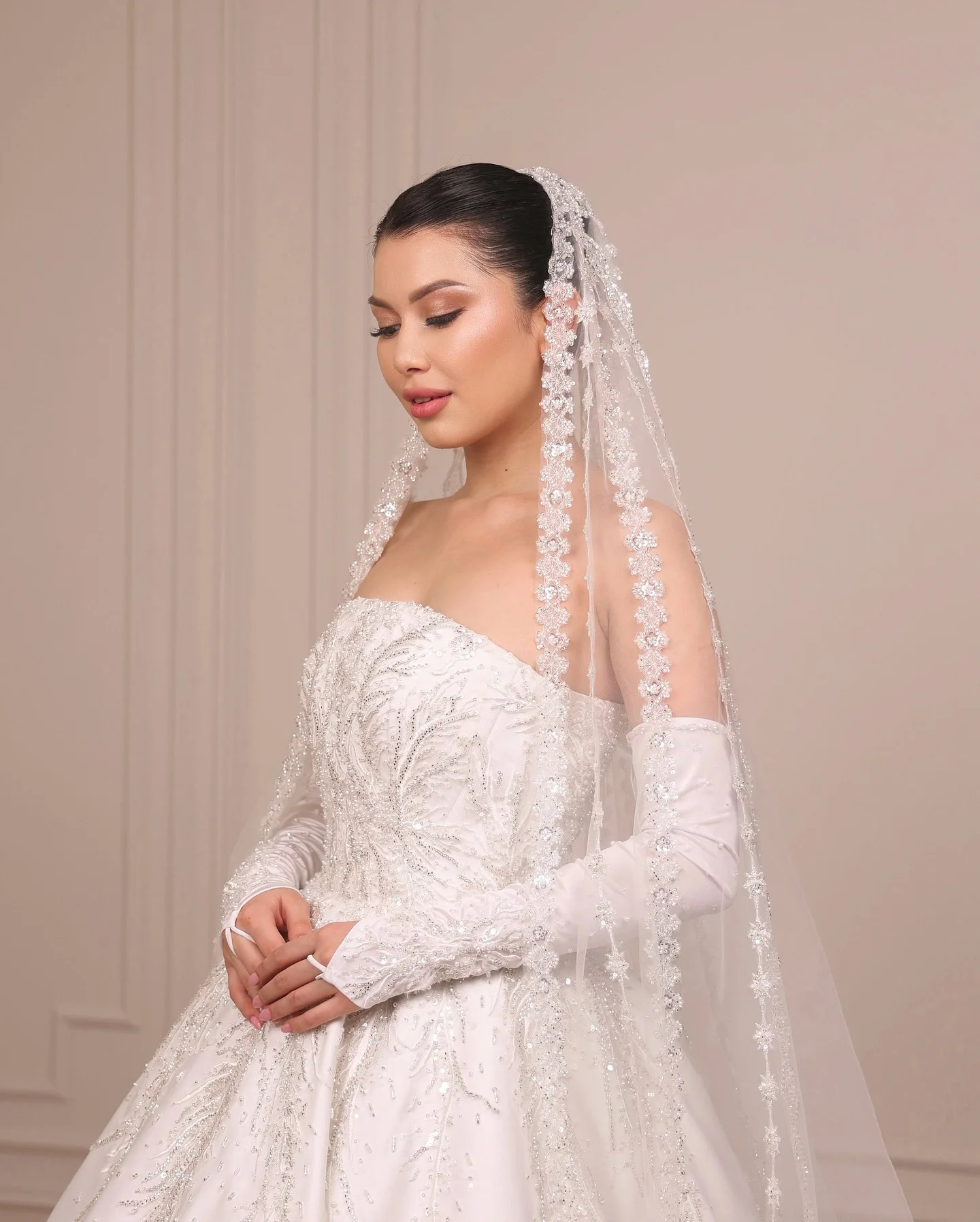 Personalizado branco elegante manga destacável vestido de casamento sem alças lantejoulas cristal festa de noiva rendas até voltar vestidos de noiva