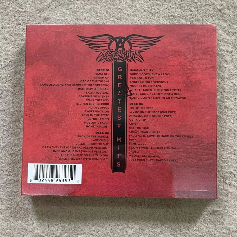 Aerosmith Greatest Hits Deluxe 3CD - كلاسيكيات الصخور الصلبة الأسطورية - Riffs المميزة وغناءات قوية لمحبي الصخور وجميعها