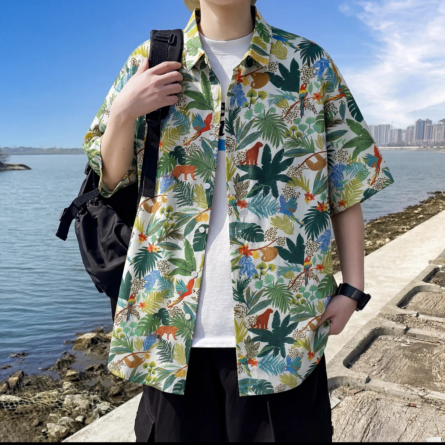 2026 Summer New Style Men's Luxury Lightweight Cotton Shirt with Port-Facial Print and Short Sleeve - Large Size