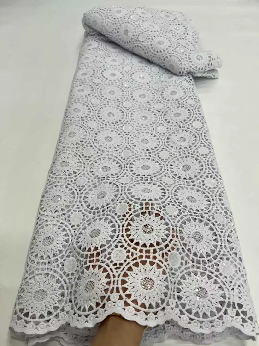 

Luxury African Lace Fabric High-Quality Sequins Nigerian Party Dress Sewing Material
