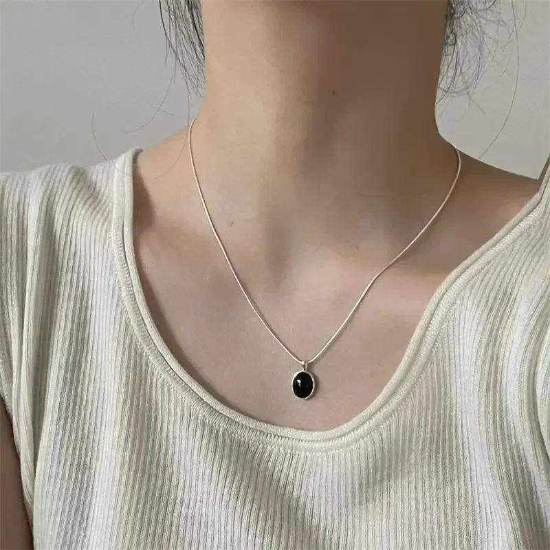 Kalung liontin Aquamarine Oval warna perak kalung rantai ular mewah anak perempuan wanita hadiah perhiasan mode untuk wanita 2025 baru