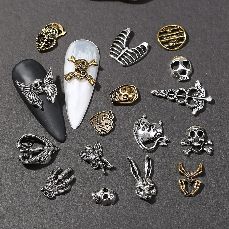 20pcs/set New Metal Nail Art Jewelry Halloween Alloy Retro Diamond-studded Ghost Claw Ghost Face Skull Spider Nail Accessories