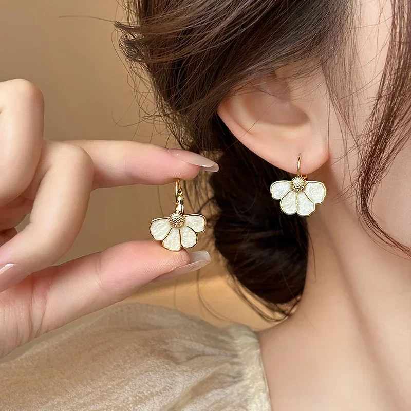 

Flower Earrings Stud Pink White Flowers Women Earring Post Spring Summer New Trendy Girls Cute Jewelrys