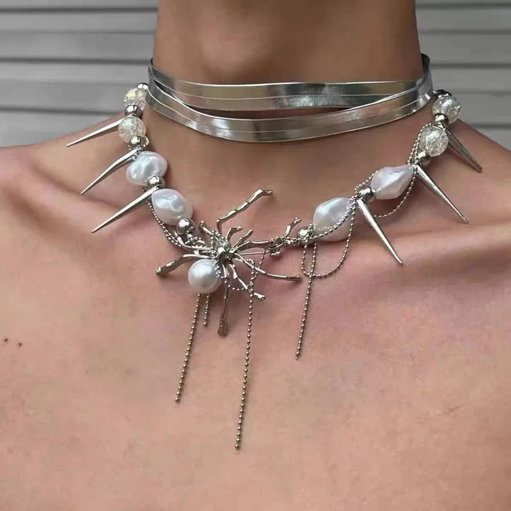 Exaggerate Punk Sliver Color Alien Spider Baroque Pearl Rivets Chain Tassel Multi-layered Collar Necklace for Women Y2k Jewelry