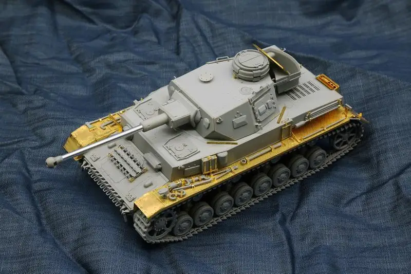 

Yan Model PE-35011 1/35 Pz.Kpfw.IV Ausf.F2, G Detail Up Set for Border BT-004