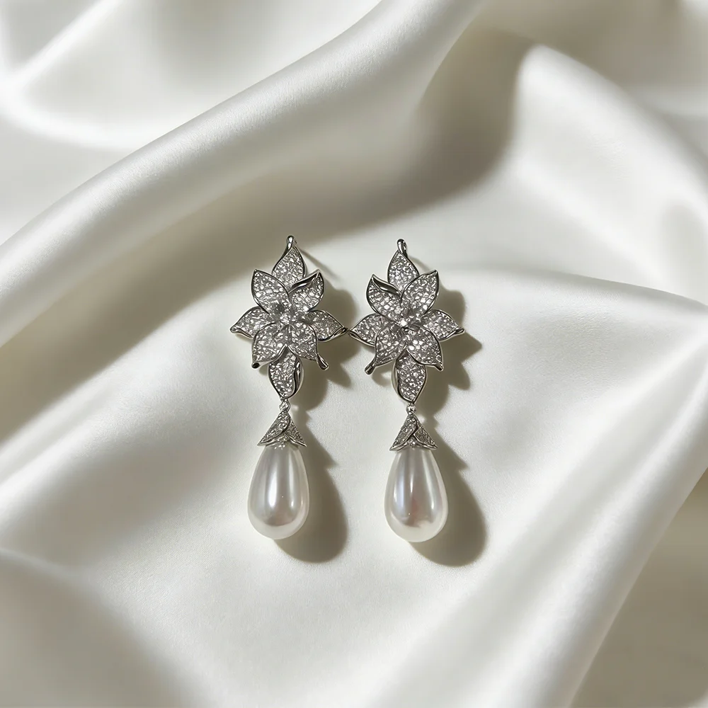 

Серебристые 3D-серьги с цветочным узором и розовыми фианитами, элегантный дизайн в виде матовых лепестков, модные серьги-гвоздики для повседневной носки и в подарок