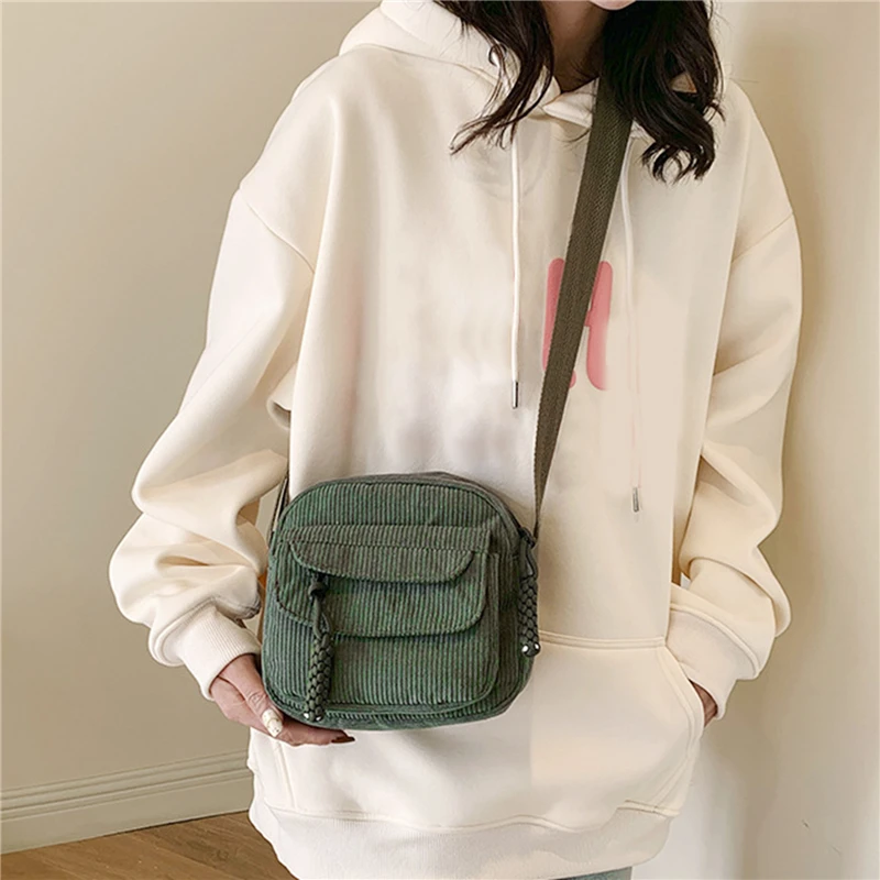 Damskie torby Crossbody Nowa mała torba kwadratowa Koreańska wersja modnej słodkiej torby na ramię Prosta przenośna