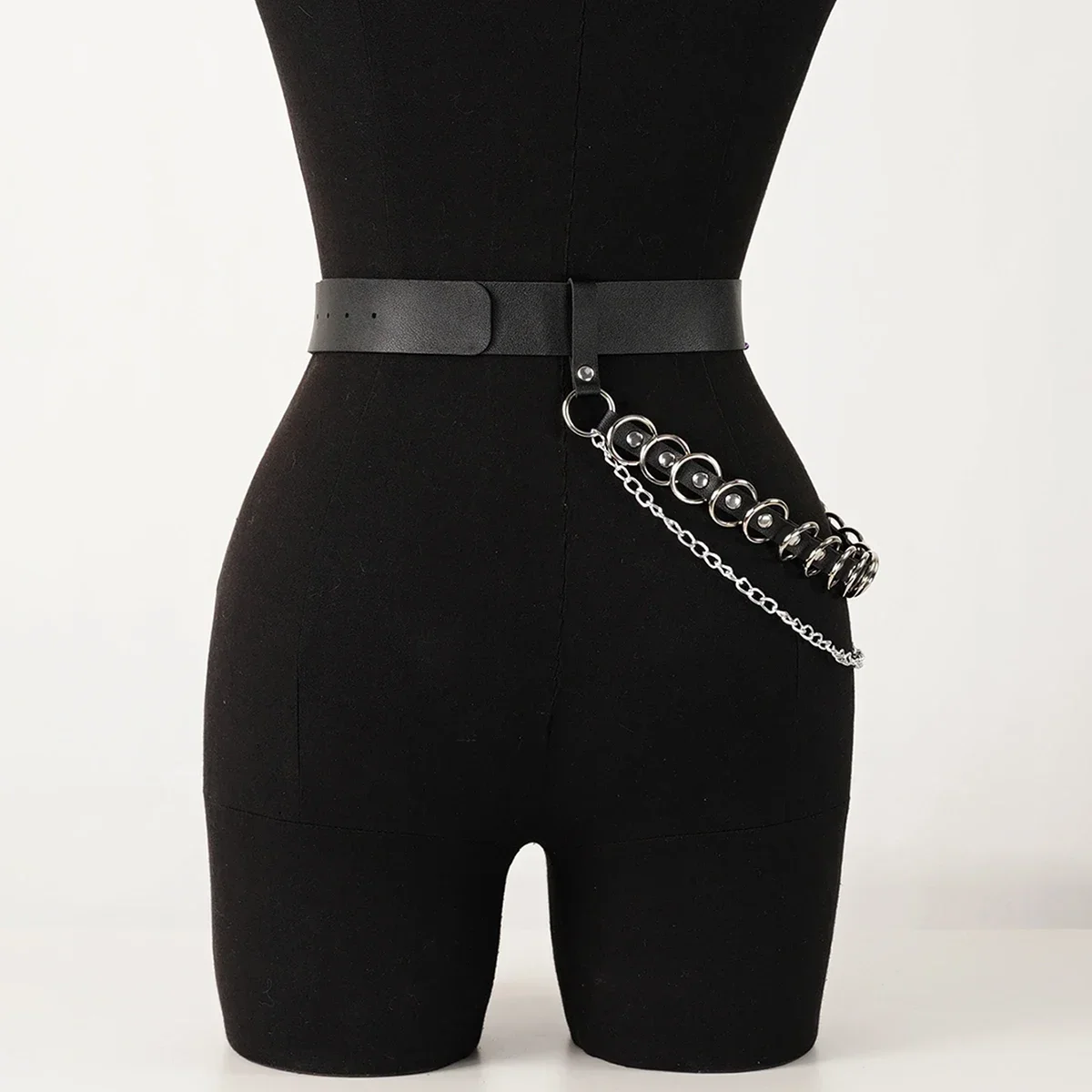 Women's Fashion Belt PU Leather Belt Tassel Chain Features Belt Daily Travel Casual Wear and Matching Clothes Accessories