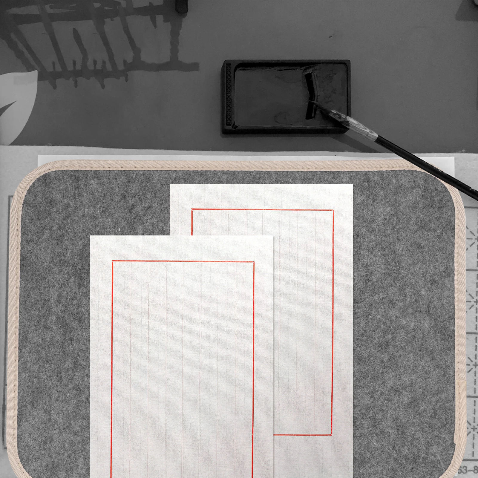 

Thickened Felt Calligraphy Desk Grey 5MM Calligraphy Mat Table Pad Desk Pad for Students Art Drawing Writing Canvas