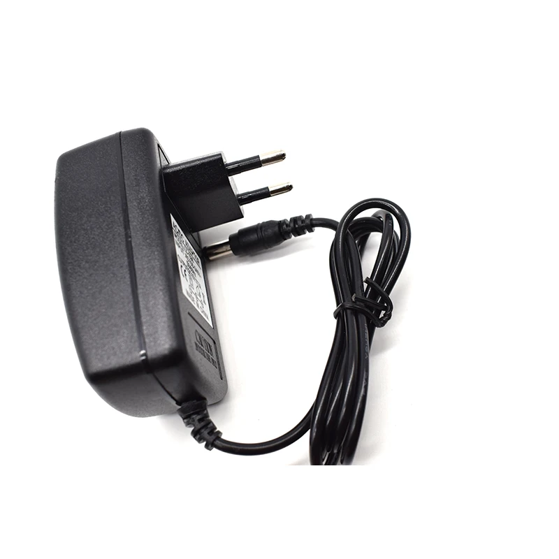 محول التيار الكهربائي محول لأضواء قطاع LED ، ونقل إلى تيار مستمر 18 فولت 1A ، التيار المتناوب 100 فولت-240 فولت