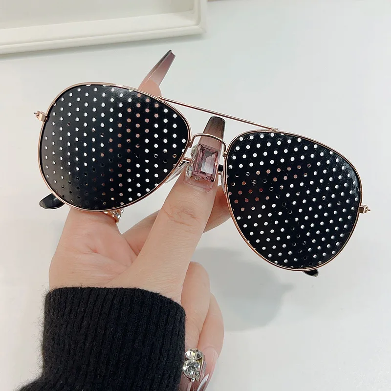 Sexy Small Hole Pilot Glasses Men Fashion Micropore Pinhole Lens vision correction Glasses Female Shades Eyewear Gafas de sol
