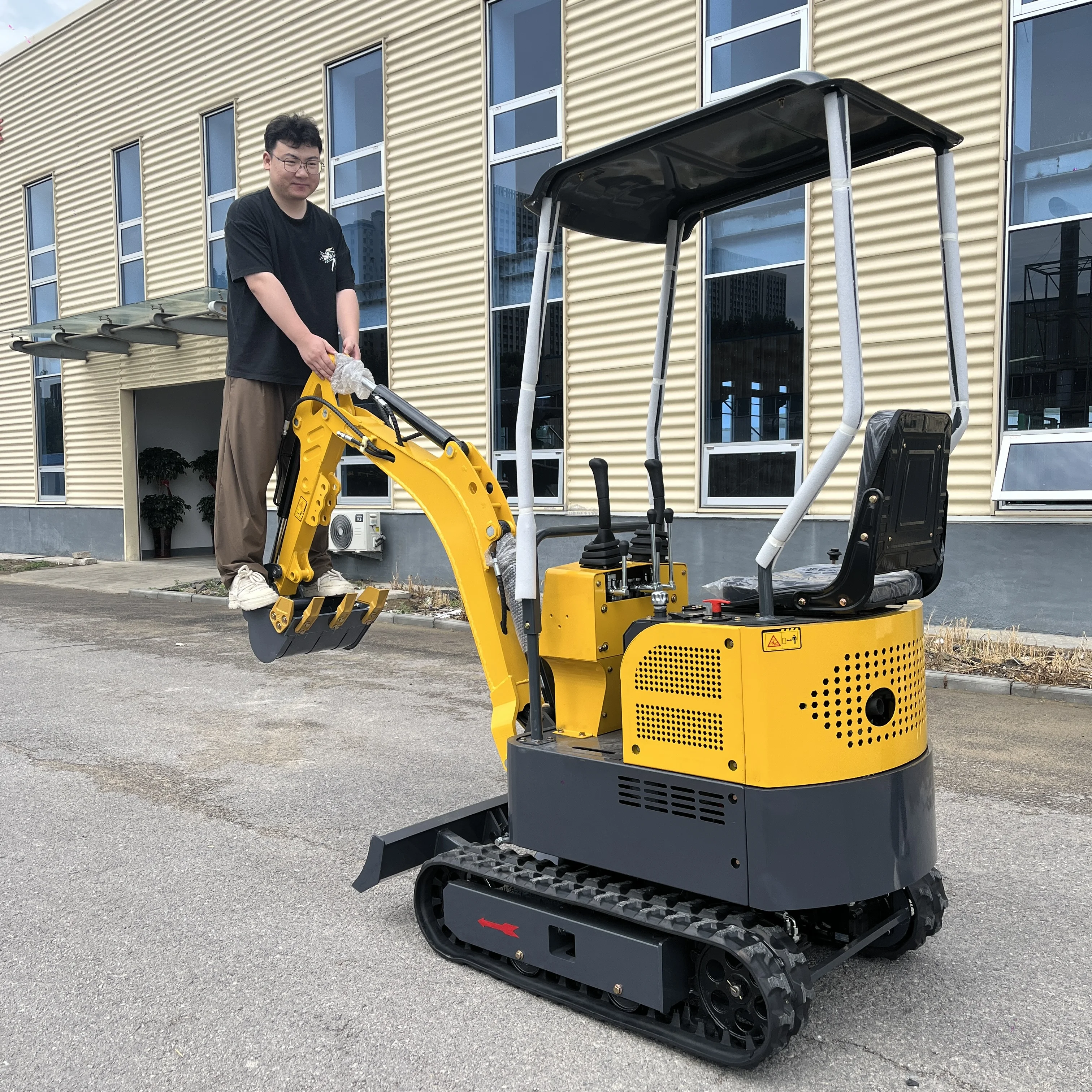 Home Farm Use 1000kg Mini Excavator Small Hydraulic Crawler Digger Garden Digging Machine Free Shipping Special Price