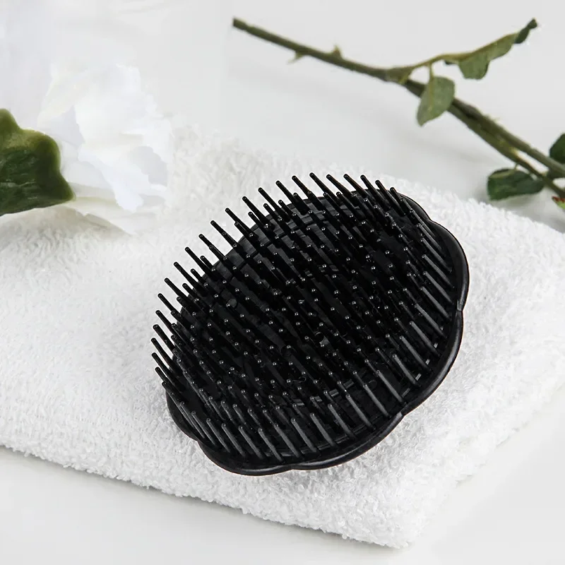 

1pcs Black Hair Comb Scalp Massagers Round Comb Women Men Shower Brush Hair Scalp Shower Wash Clean Hair Tool Brush