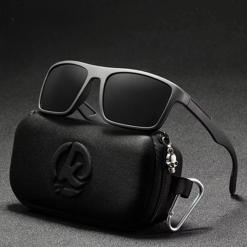 Hot selling：New Polarized Sunglasses Men's Driving Shades Male Sun Glasses Vintage Driving Travel Fishing Classic Sun Gla