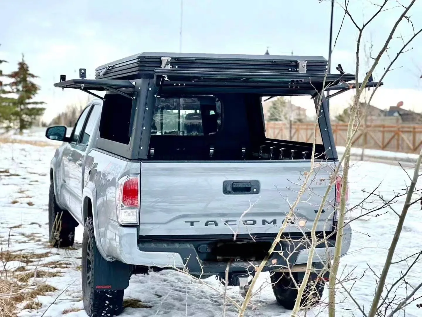 عالية الجودة تاكوما شاحنة صغيرة سرير الألومنيوم المنبثقة التخييم توبر دائم قماش النسيج الملحقات الخارجية خيمة على السطح سيارة