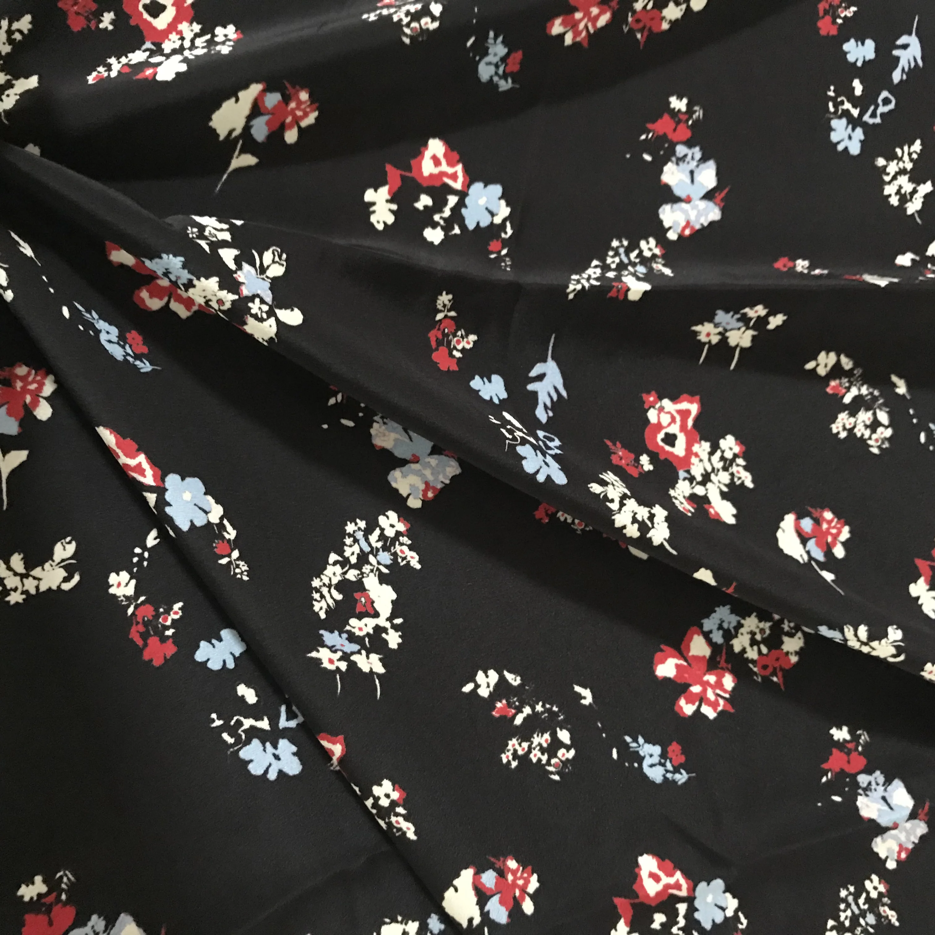 1 meter 100% Mulberry Silk 17 momme Crepe Silk Fabric Black Floral Printed 138cm 54