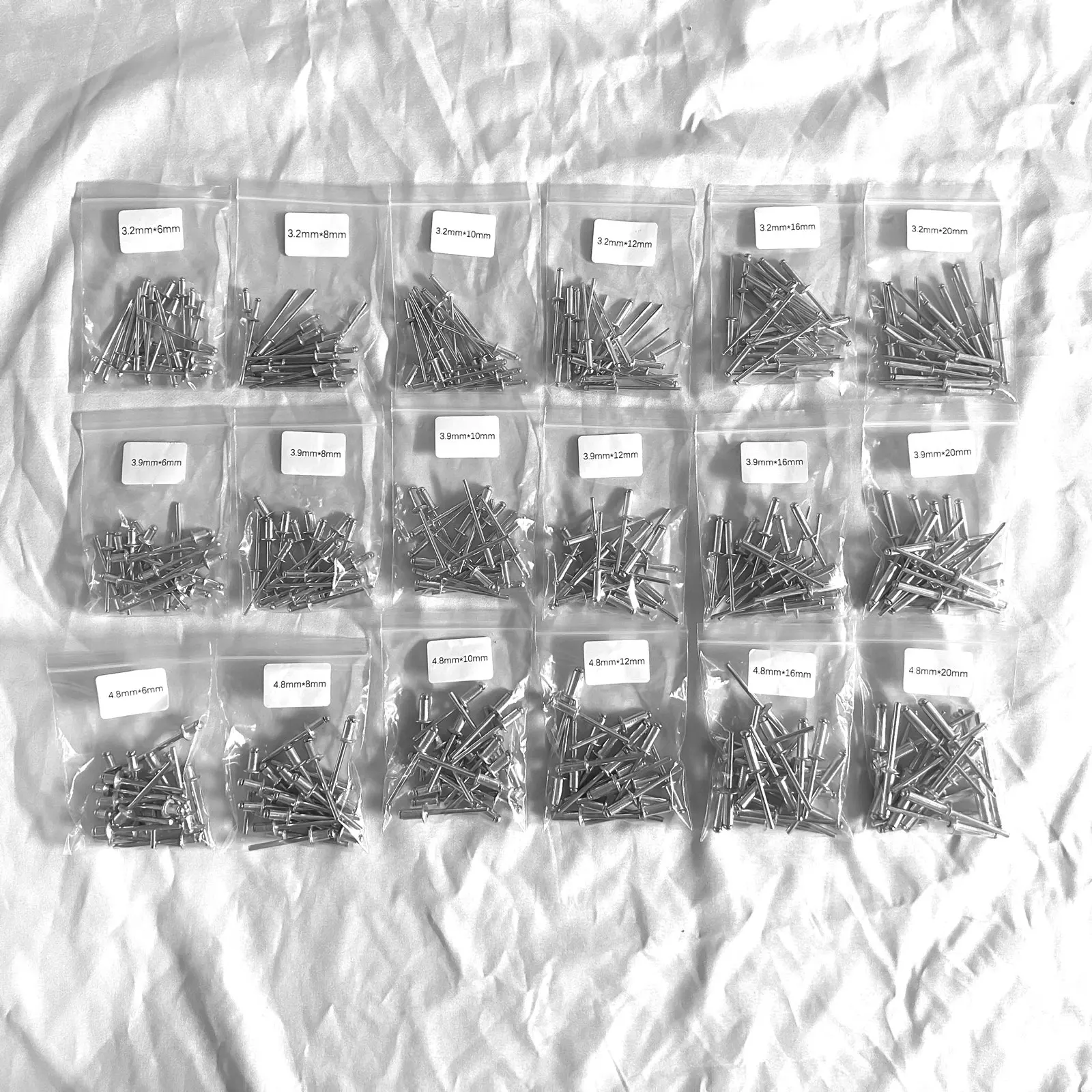 20 قطعة المسامير الألومنيوم العمياء M3.2 M3.9 M4.8 قبة رئيس البوب المسامير ل ورقة الألومنيوم الصلب مغزل المسامير العادم