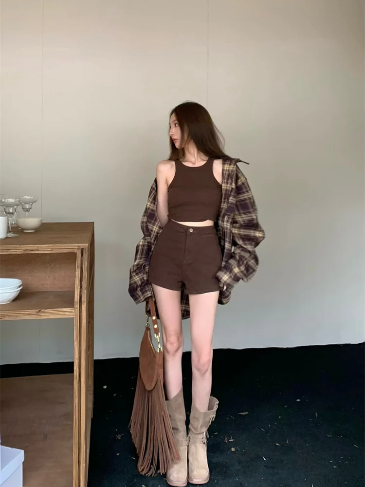 

Retro American Set Spring Middle Length Plaid Shirt Women's Strap Vest Shorts Mural Three-piece Set High Waist Shorts Casual ...