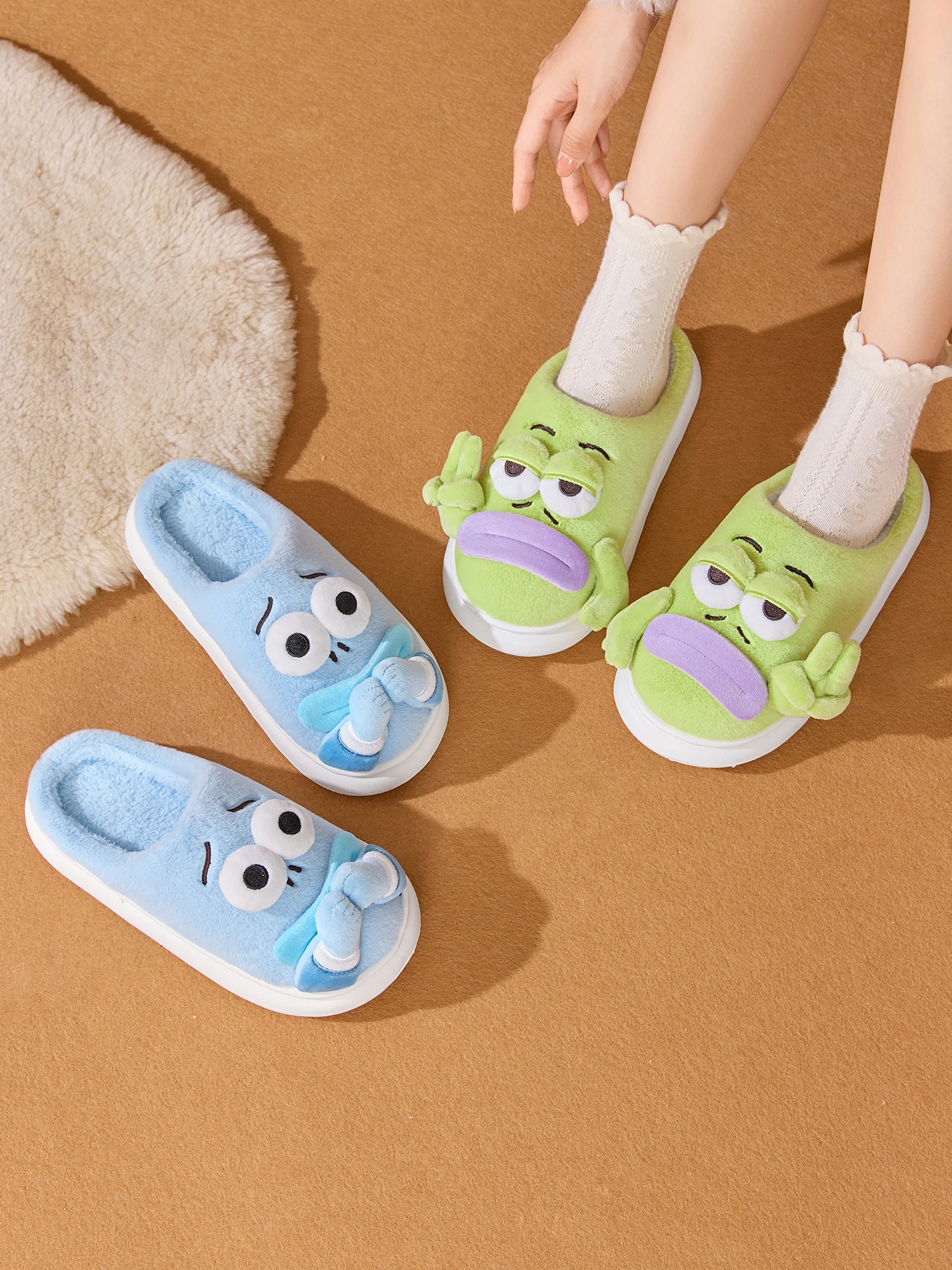 SHAJI Lazy Fish Cartoon Flauschige Plüsch-Hausschuhe Herbst Winter Niedliche Rutschfeste EVA-Sohle Warme Baumwoll-Hausschuhe für drinnen Unisex – Detail 9