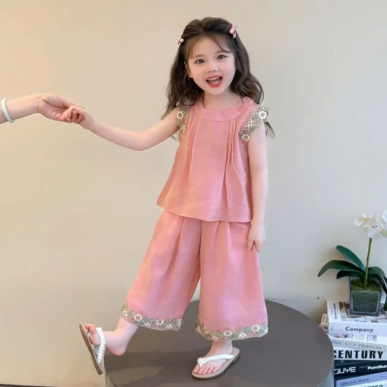 

2026 Summer Girls New Chinese Style 2 Piece Set Fashion Tank Top & Straight Pants Vacation Outfit for 90-140cm