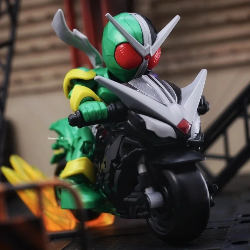 Nowy BLOKEES Kamen Rider Blind Box 15th Anime Figurka Starlight Wersja 2 Saber GEATS Hopper Kuuga Figurka Zmontowane zabawki Prezent dla dzieci