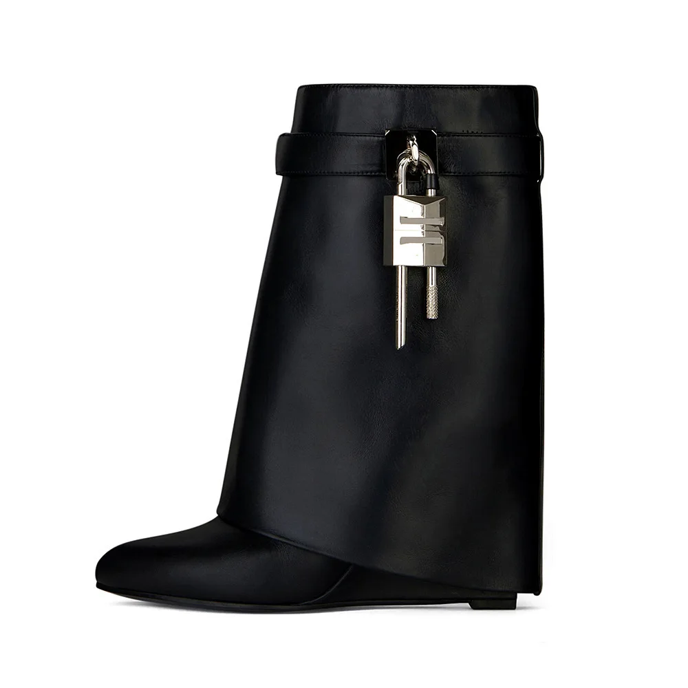 Large Barrel Lock Buckle Skirt Edge Ultrahigh Slope Heel Round Toe Leather Surface High Heel Zipper Short Barrel Boots for Women