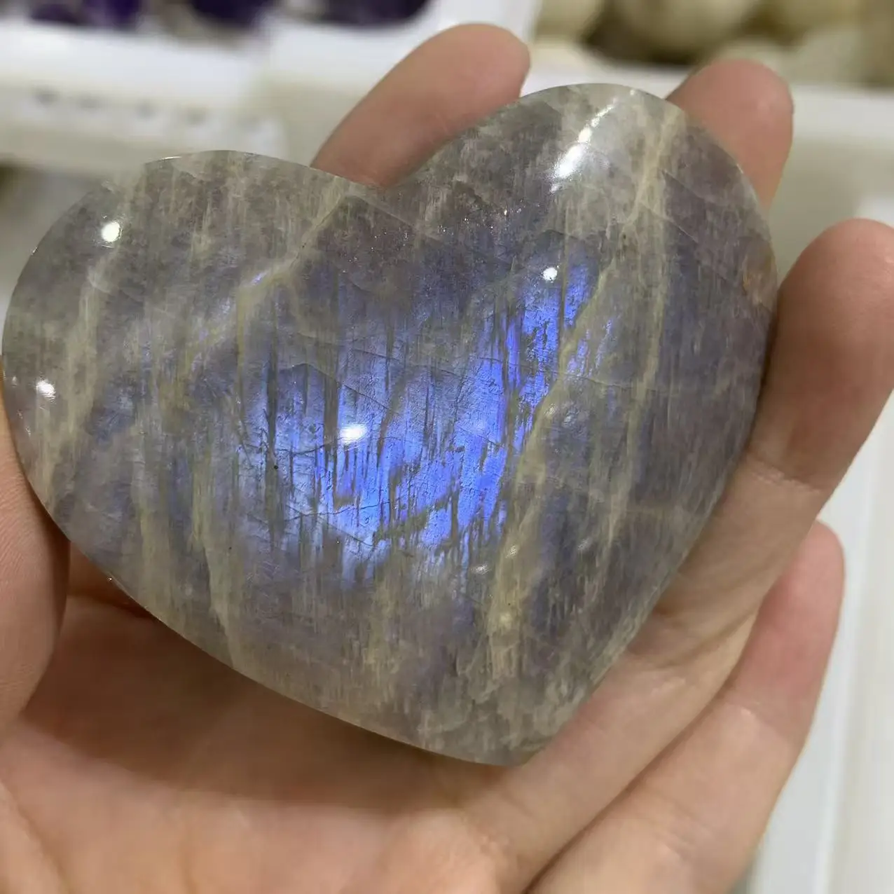 Natural Blue Moonlight Crystal Quartz Carved Heart, Energy Gemstone, Spiritual Healing, Gift, Divination, Demagnetization Medita