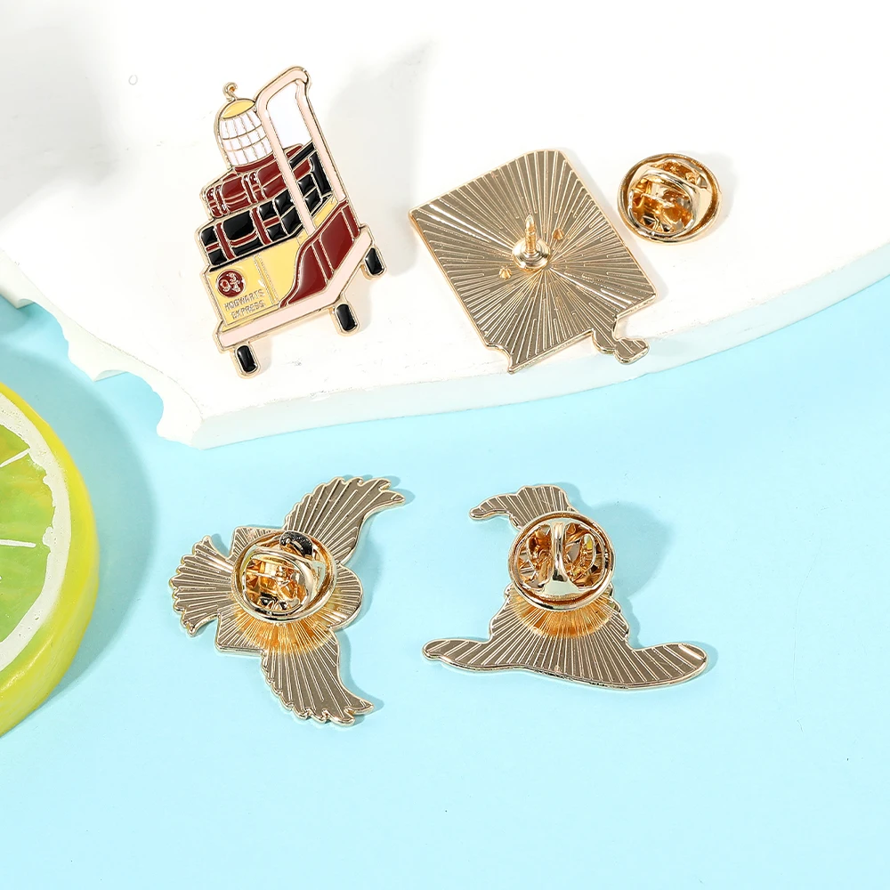 4 Styls Funny Magic Academy Admission List Brooches Spell And Magic Book Enamel Pins Reveal Your Secrets Wizard Hat Badge