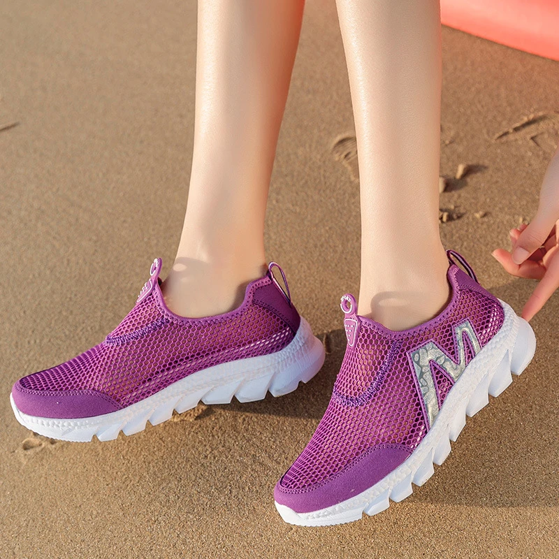 

New Arrival Beach Shoes Couple Style Outdoor Mesh Hollow Breathable Water Wading Sneakers Men And Women Sports Walking Footwear