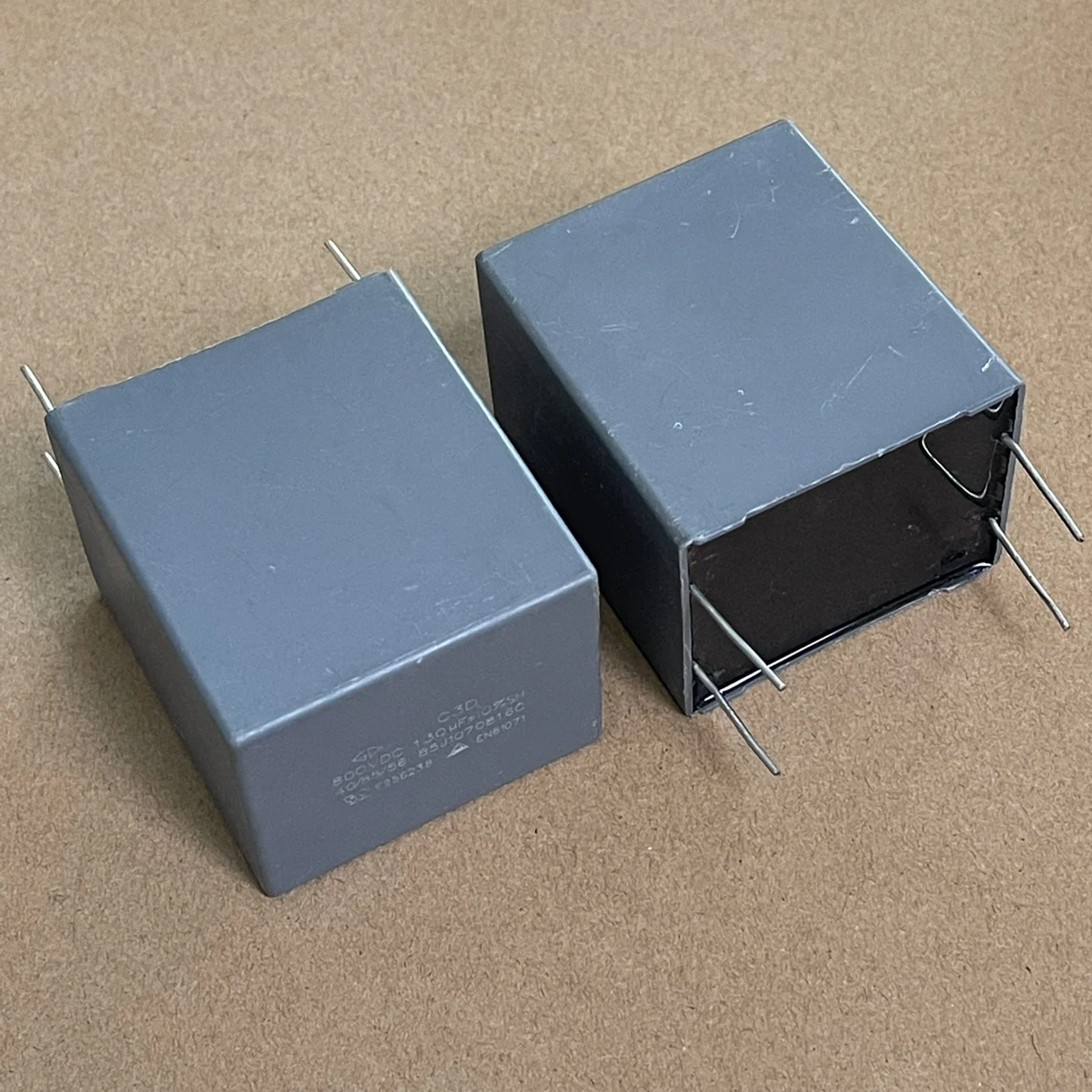 C3D series 130uf 800V inverter turn-off Platinum machine High-voltage filter electrodeless film capacitor 56*44*64
