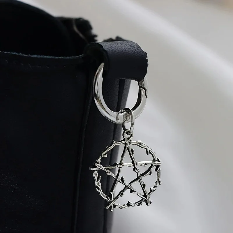 2Pcs Gothic round circle pentagram O-ring metal shoe pendant boots detachable hanging accessories