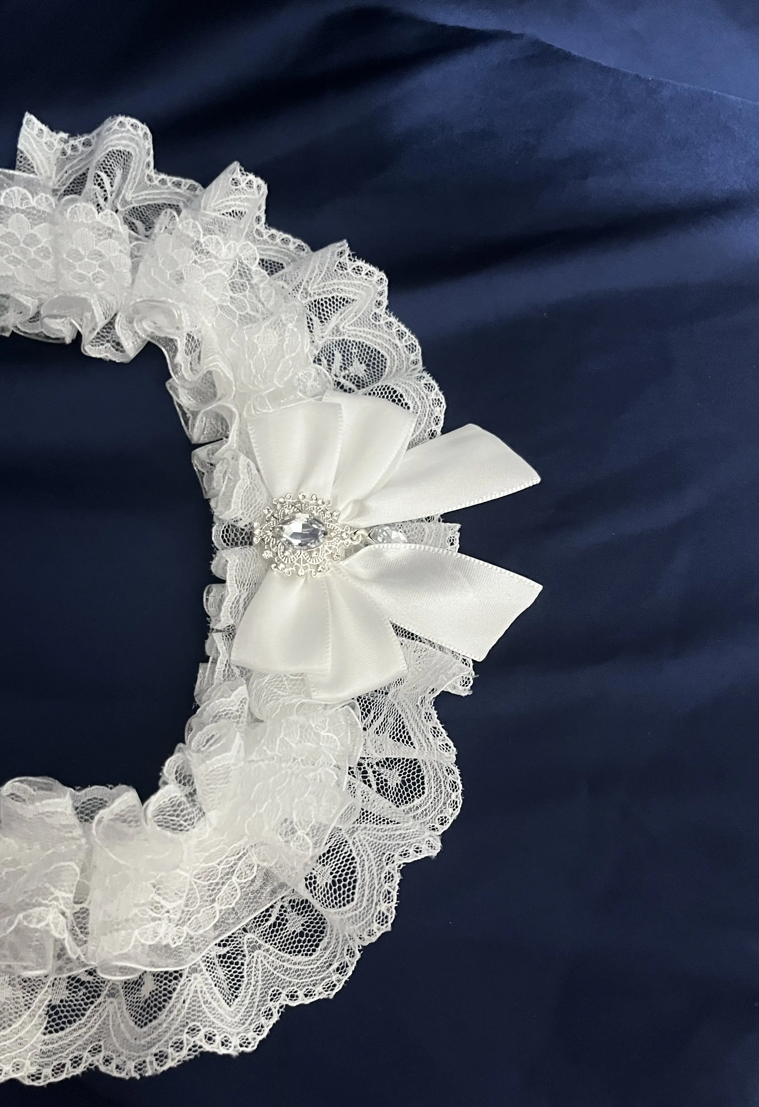 Original Sweet Loita Pure White Lace Bow Rhinestone Neck Chain Soft Girl Mass Production Thunder Lo Hand Sleeve Women