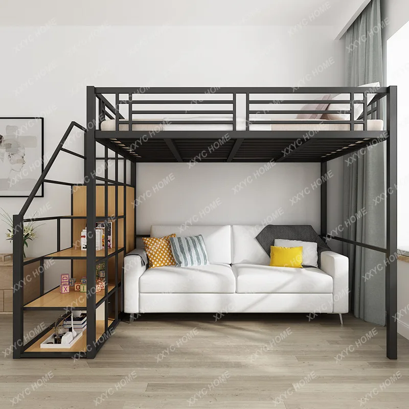 

Двухуровневая кровать с низким спальным местом и высоким столом, кованая, для небольшой чердакной комнаты.