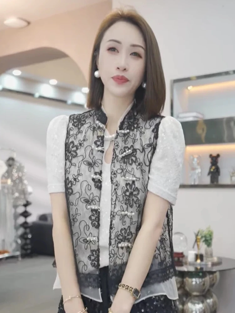 

Summer 2026 New Embroidered Heavyweight Chinese Style Vest Retro Button Versatile Sleeveless Commuting Top Layering Tank
