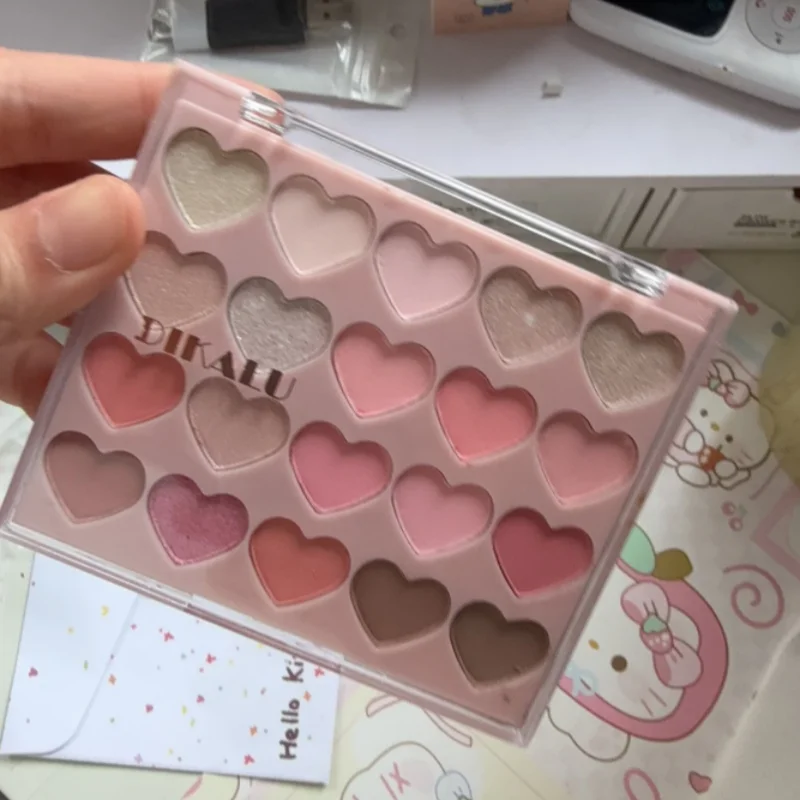 Heart Shaped Eyeshadow Plate Pearl Glitter Purple Eyeshadow Pink Blusher Naturally Brightens Korean Make up Sweet Pink 20 Color